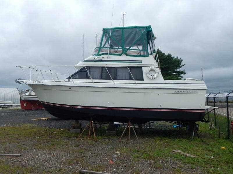 1983 Carver Mariner 2897