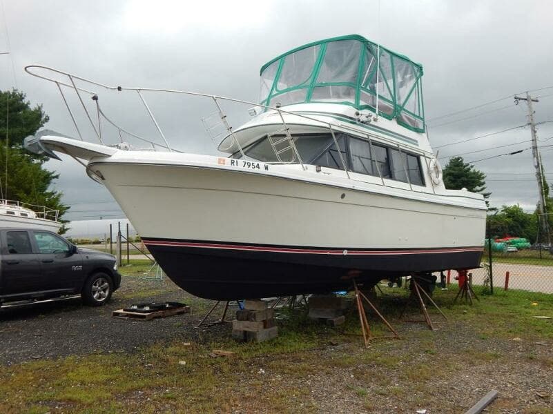 1983 Carver Mariner 2897