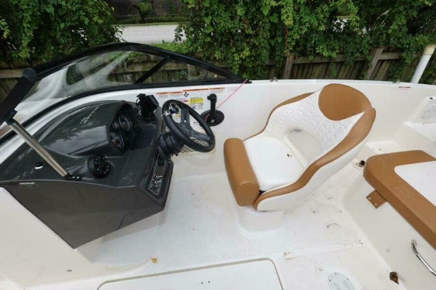 2019 Bayliner VR5 Bowrider OB