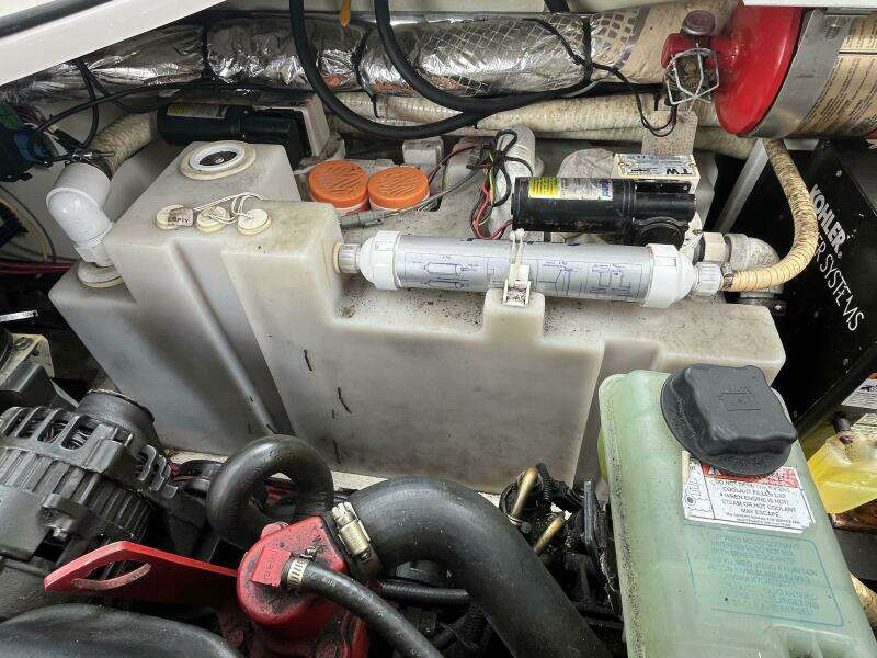 2008 Four Winns V338