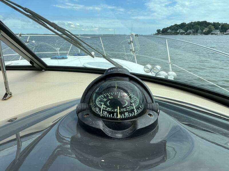 2008 Four Winns V338