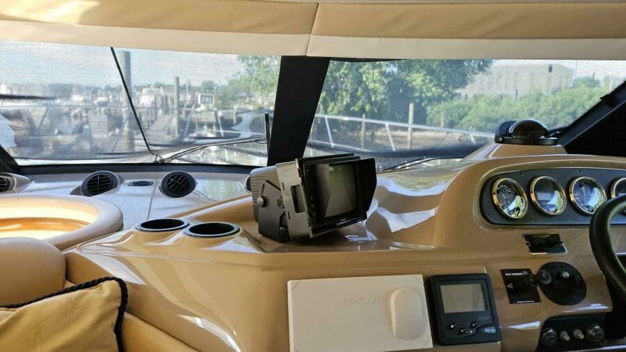 2000 Carver 450 Voyager