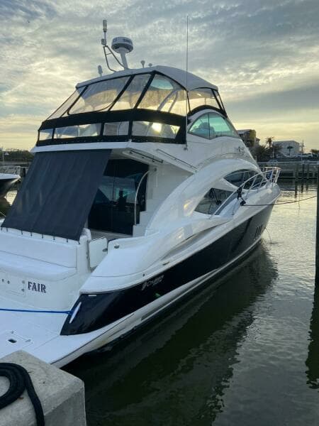  2006 47 Cruisers STBD Transom