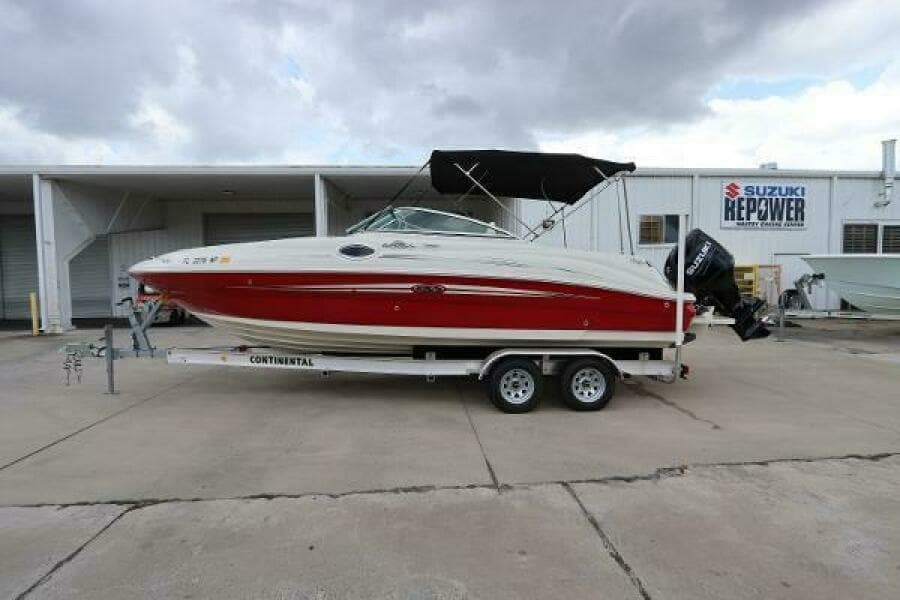 2007 Sea Ray 240 Sundeck