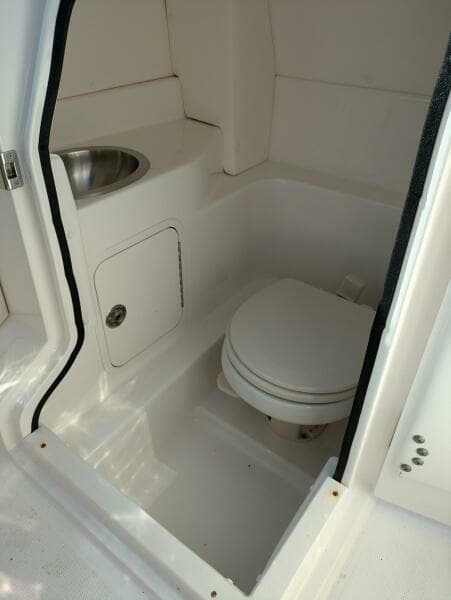 2013 Sea Ray 270 SLX