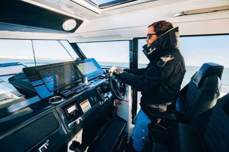 2025 Wellcraft 38 Explorer