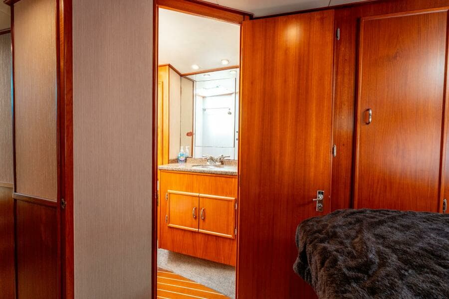 1985 Post 46 Convertible