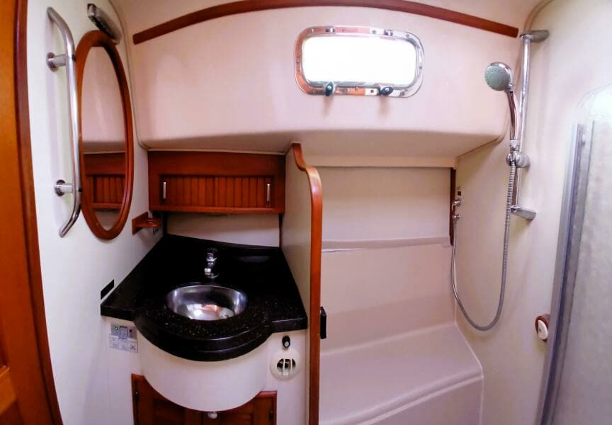 2006 Island Packet 440