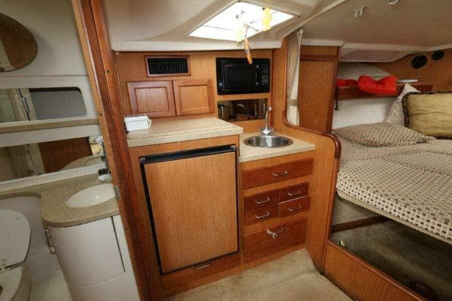 2007 Luhrs 32 Open