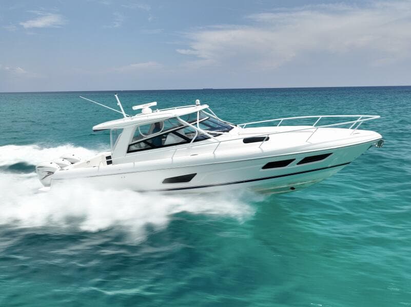 2021 Intrepid 438 Evolution