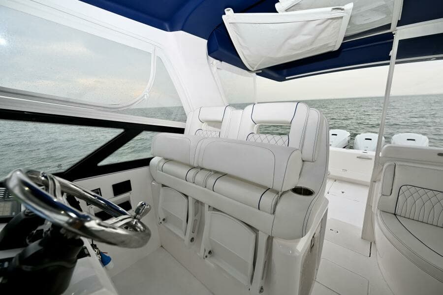 2021 Intrepid 438 Evolution