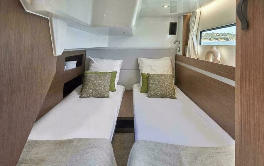 2026 Beneteau Antares 12