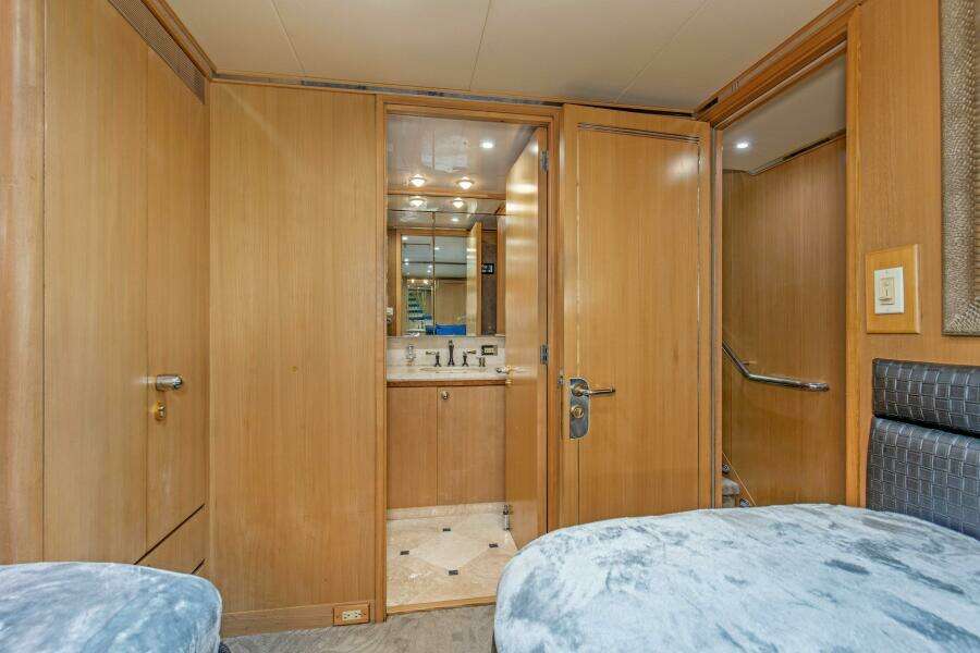1989 116'  Feadship "Boss"- Starboard Guest Stateroom 