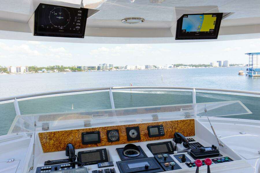 1989 116' Feadship "Boss"- Flybridge 