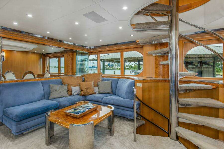 116'  Feadship 1989 116 Sport Fisher - Salon