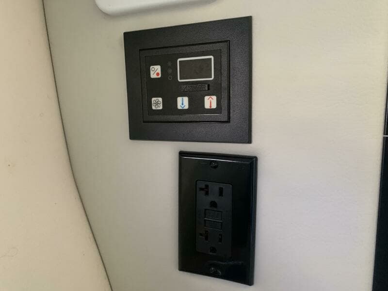 2018 Crownline 264 CR