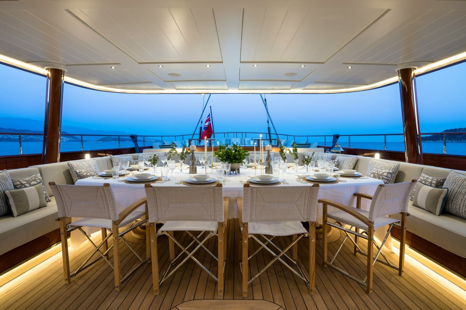 2026 Ares Yachts 
