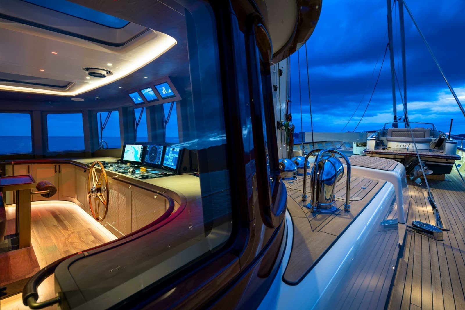 2026 Ares Yachts 