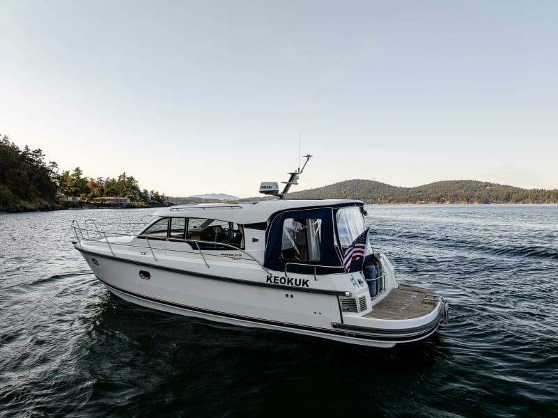 2020 Nimbus 365 Coupe