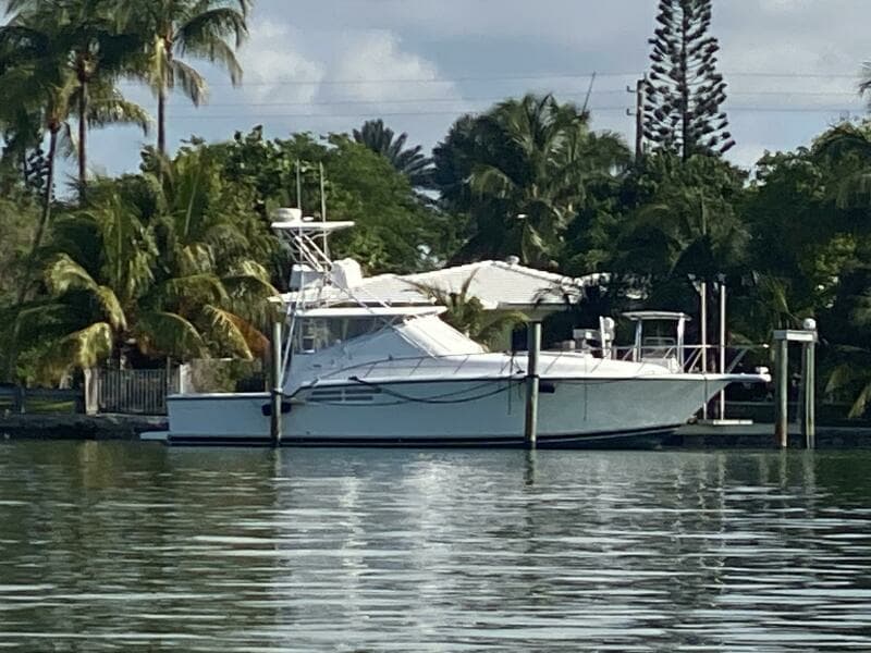 1999 Tiara Yachts 43 Open