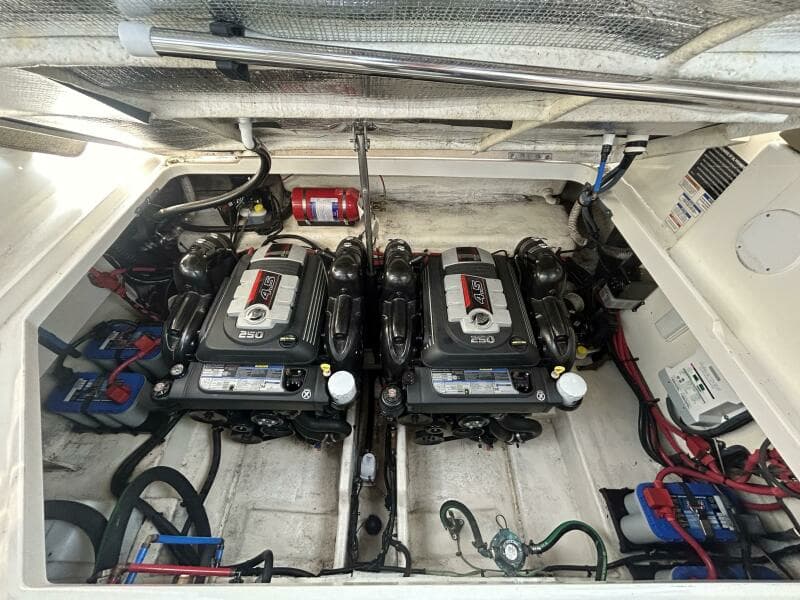 2016 Sea Ray 310 Sundancer