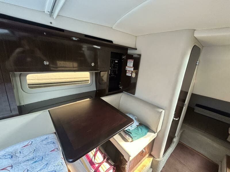 2016 Sea Ray 310 Sundancer