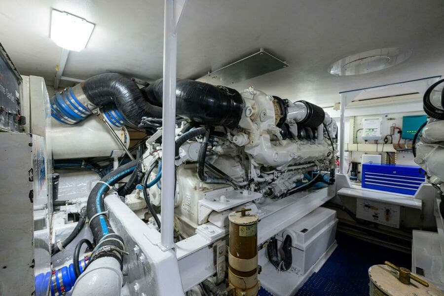 2000 Viking 50 Convertible