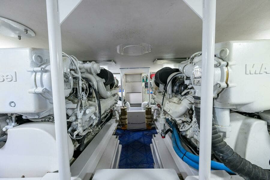 2000 Viking 50 Convertible