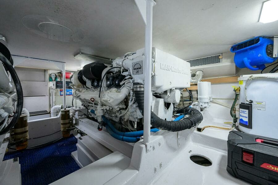 2000 Viking 50 Convertible