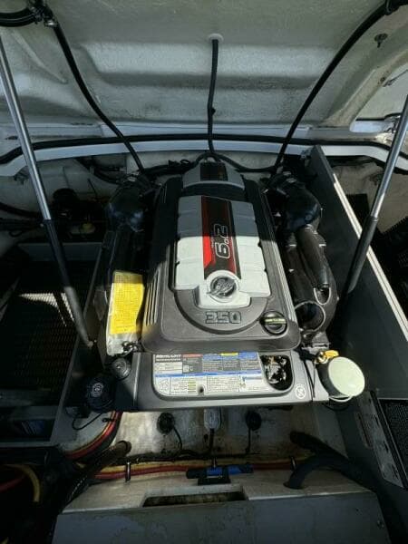 2017 Monterey 278 SS