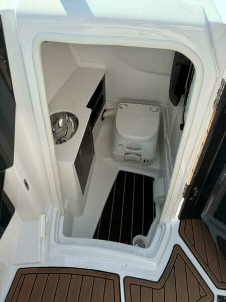 2017 Monterey 278 SS