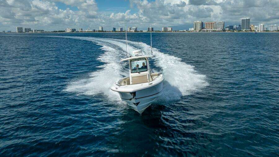 2017 Boston Whaler 330 Outrage