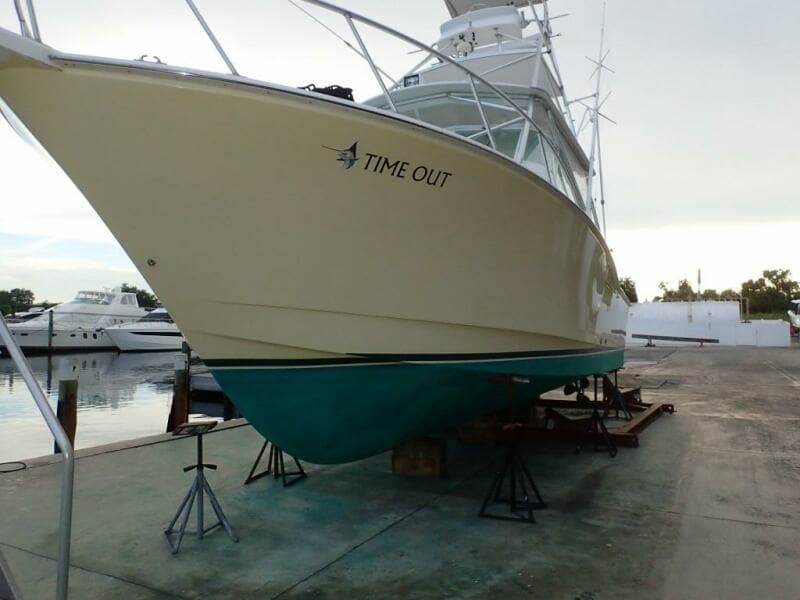 2000 Cabo 35 Express