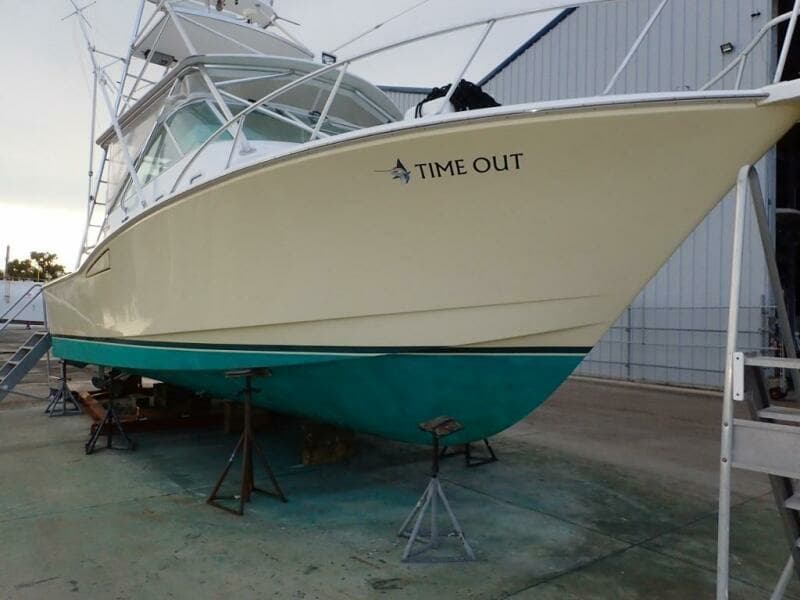 2000 Cabo 35 Express