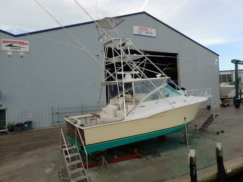 2000 Cabo 35 Express