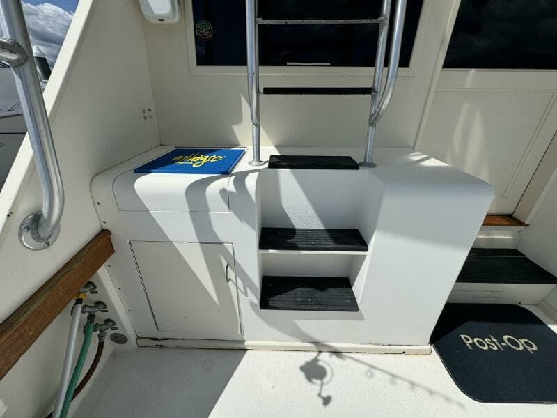 1990 Post 44 Sport Fisherman