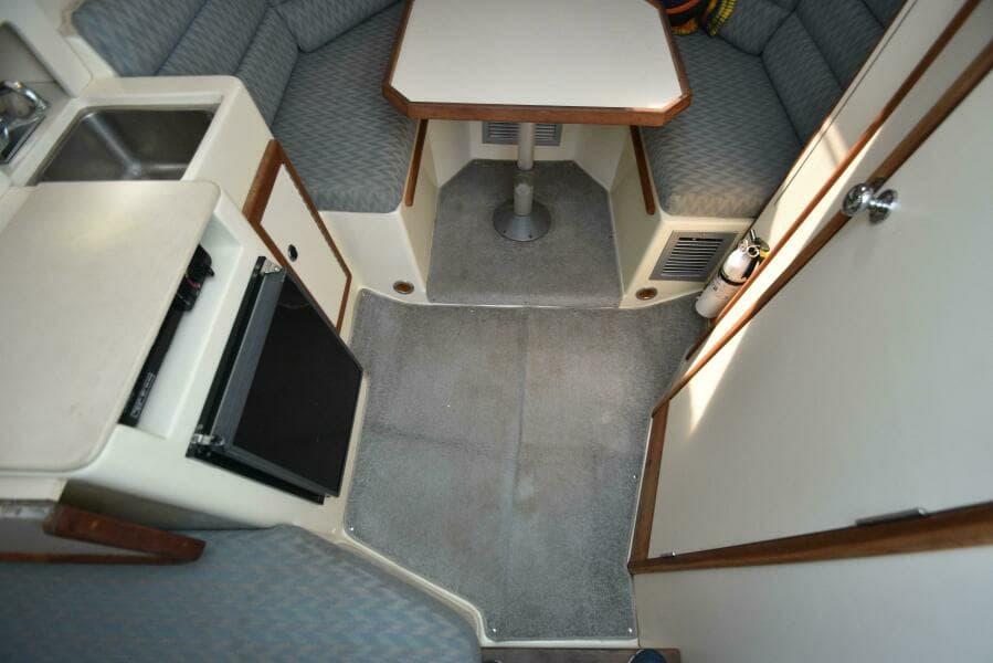 1998 Albin 28 TE Pilothouse