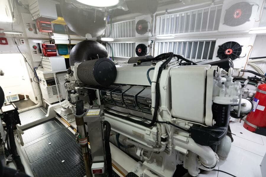 2015 Viking 70 Convertible Engine Room