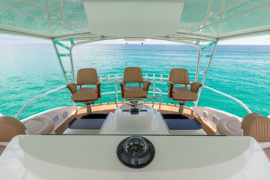 2015 Viking 70 Convertible  Helm Seating 2