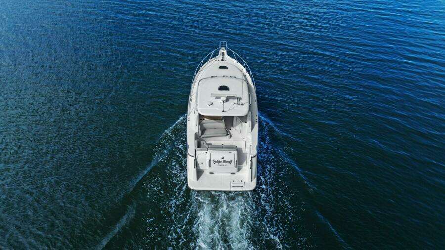 2008 Tiara Yachts 3500 Sovran "Fridge Benefit"
