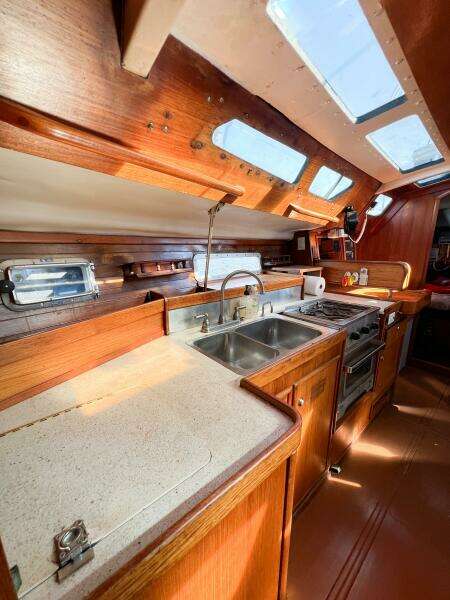 1989 Jeanneau Voyage 11.2