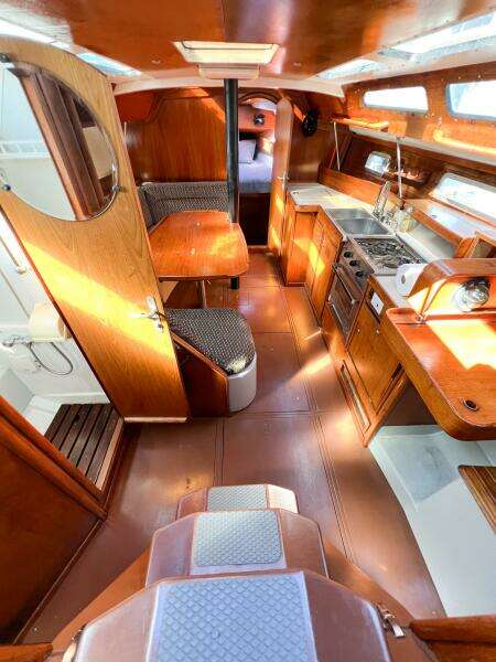 1989 Jeanneau Voyage 11.2