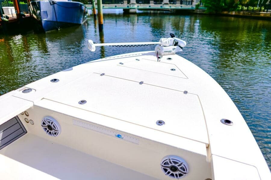 2022 Hewes Redfisher 21