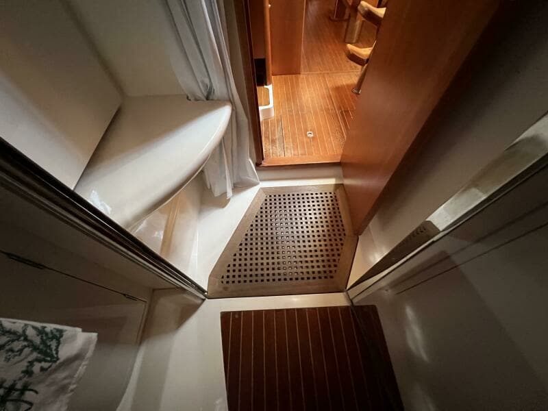 2002 Moody 38-2 Sloop