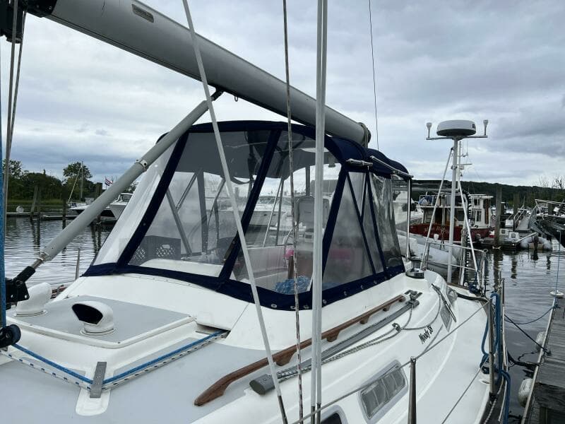 2002 Moody 38-2 Sloop