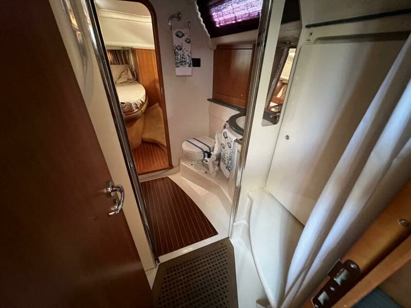 2002 Moody 38-2 Sloop