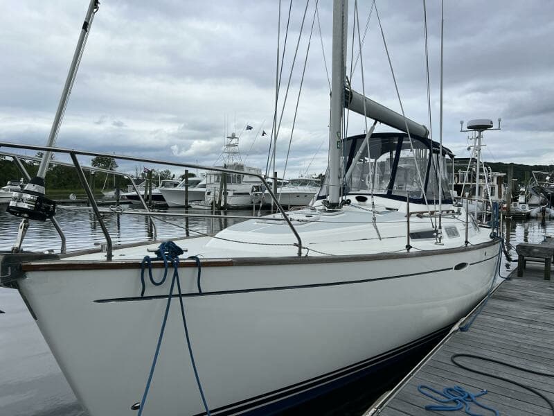2002 Moody 38-2 Sloop