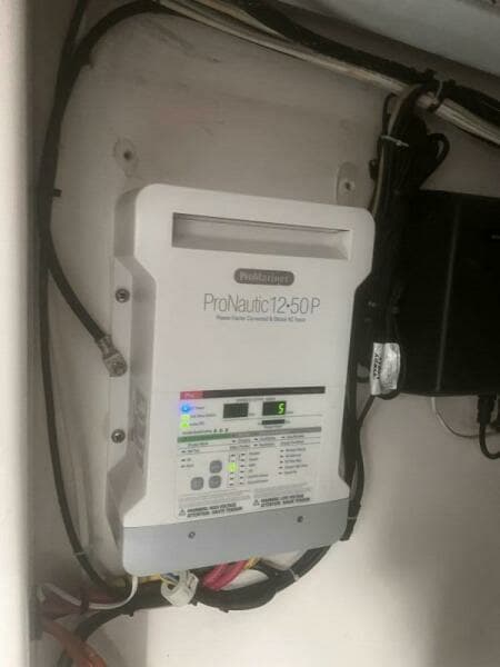 ProNautic Battery Charger