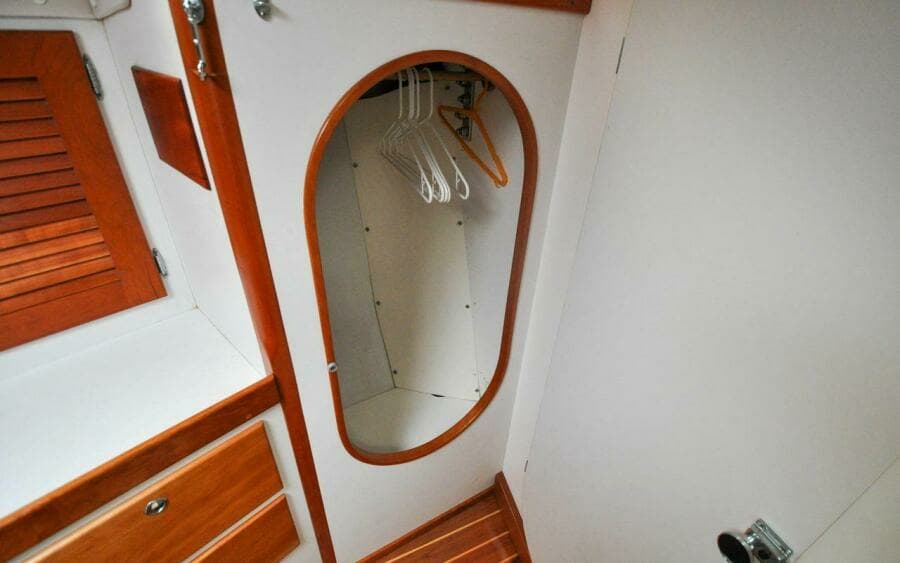 J/42 - Canty - Forward Cabin - Storage