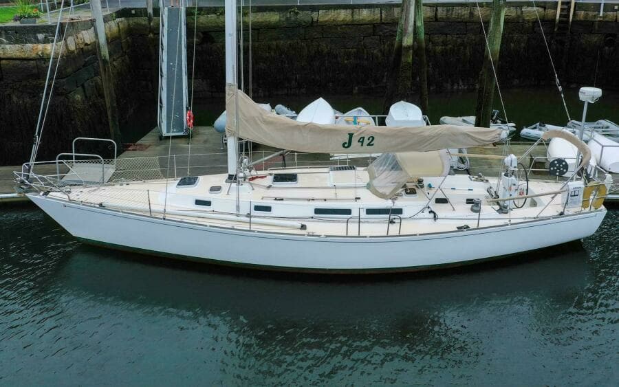 J/42 - Canty - On Dock